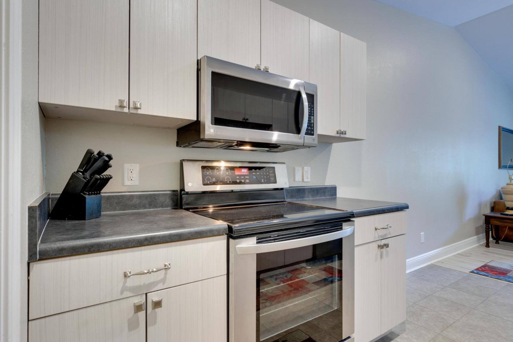 Dog-Friendly Pensacola Duplex About 7 Mi To Downtown公寓 外观 照片