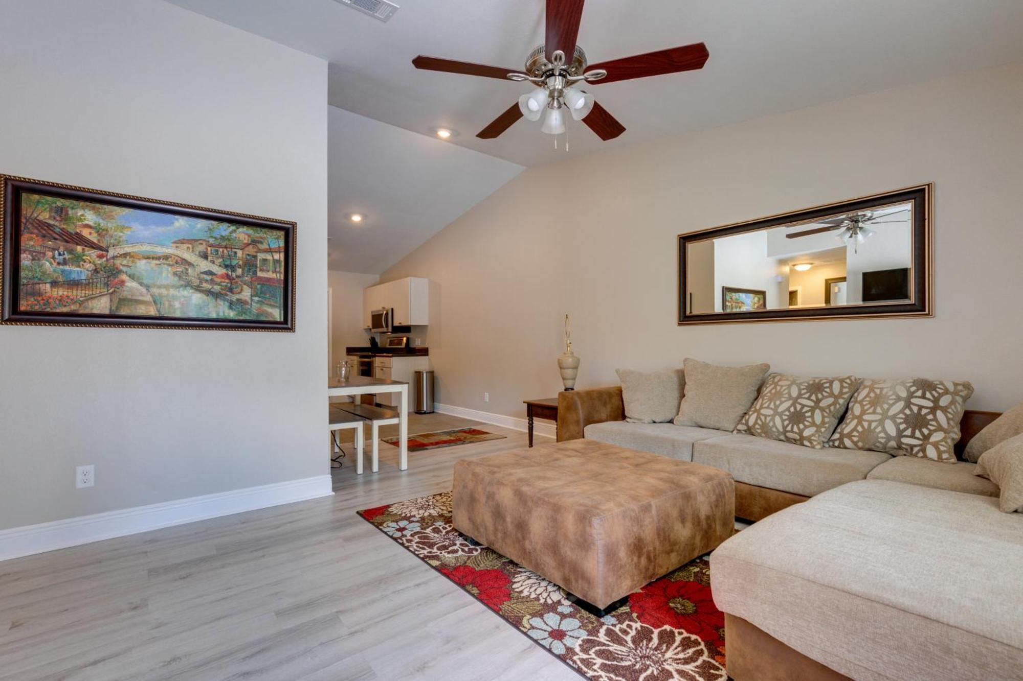 Dog-Friendly Pensacola Duplex About 7 Mi To Downtown公寓 外观 照片