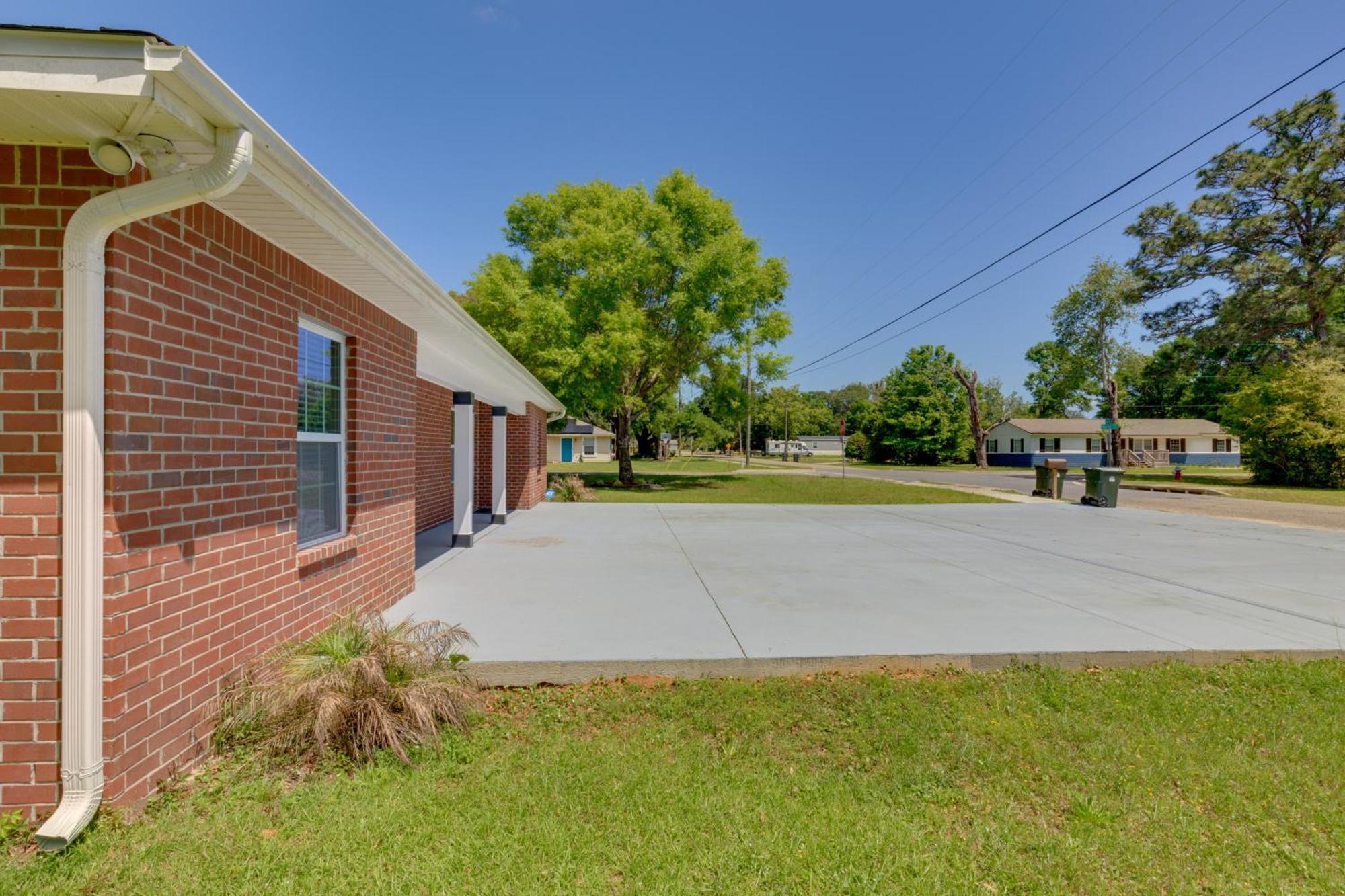 Dog-Friendly Pensacola Duplex About 7 Mi To Downtown公寓 外观 照片