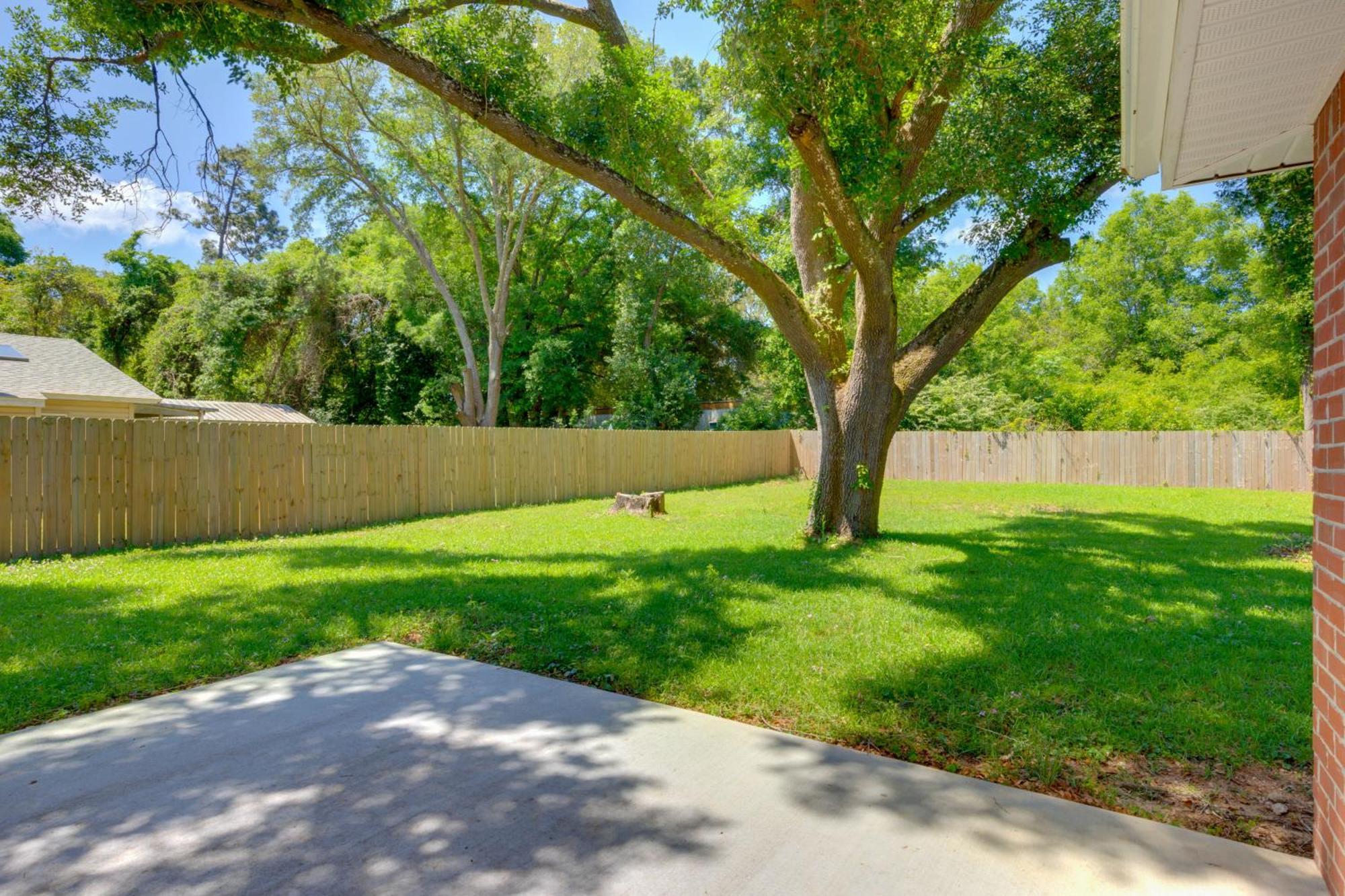 Dog-Friendly Pensacola Duplex About 7 Mi To Downtown公寓 外观 照片